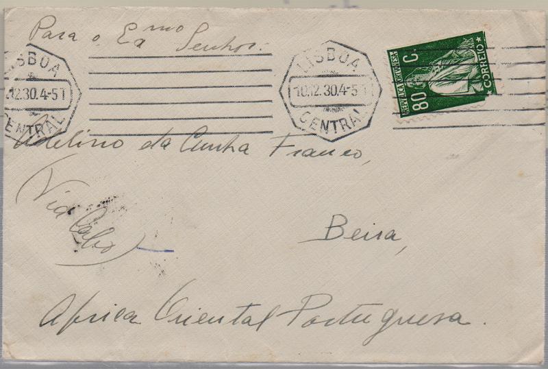 1901 v.jpg -     Lote:    1901 (verso)                   Descrição:         Carimbos circulares. Sobrescrito circulado de Lisboa (10.12.30) para a Beira com selo tipo Ceres de 80c CE507. Carimbo batido a preto "DISTRIBUIÇÃO / BEIRA".        Carta       Valor Base:     &euro; 12,00     Valor Venda:     &euro;      